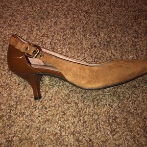 Circa Joan and David Luxe Series